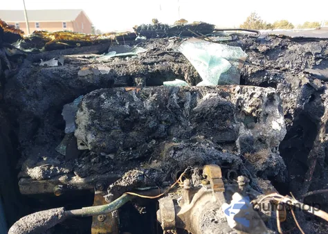 2000 Jeep Grand Cherokee Laredo z USA, uszkodzony, nr VIN 1J4GW48S9YC408284